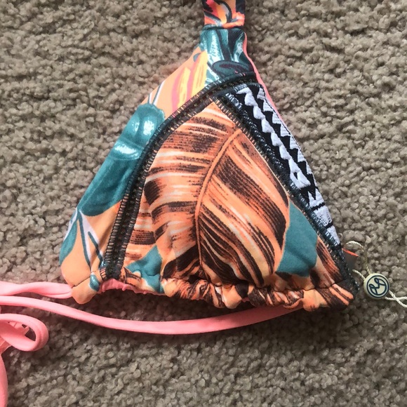 Bikini Top - Picture 2 of 3